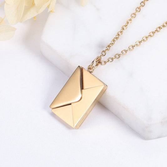 COLLIER ET PENDENTIF ENVELOPPE PERSONNALISÉE