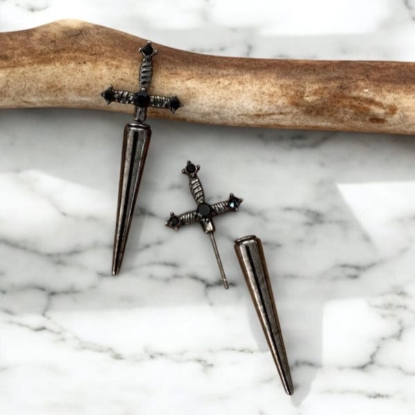 Boucles d'Oreilles Pendantes – Design Épée Unique