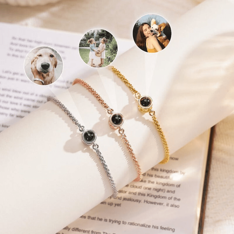 Bracelet Photo Projection
