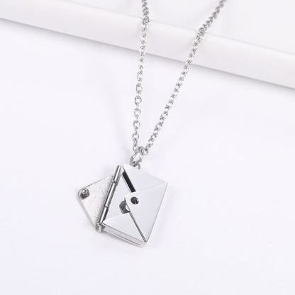 COLLIER ET PENDENTIF ENVELOPPE PERSONNALISÉE
