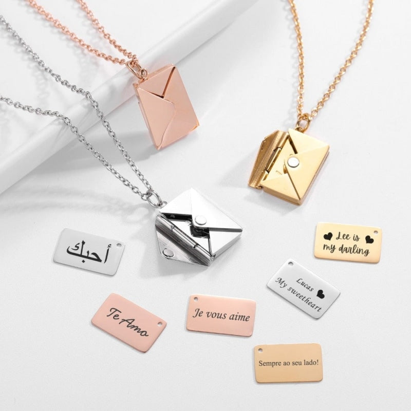 COLLIER ET PENDENTIF ENVELOPPE PERSONNALISÉE