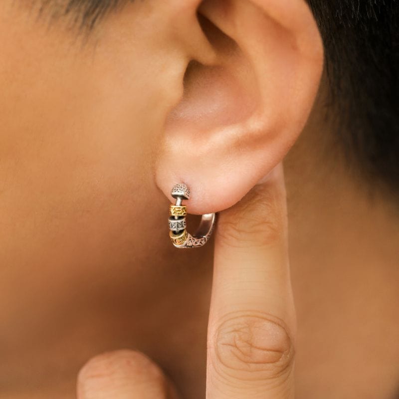 Boucles d'Oreilles Viking  – Anneau gravé avec perles rotatives