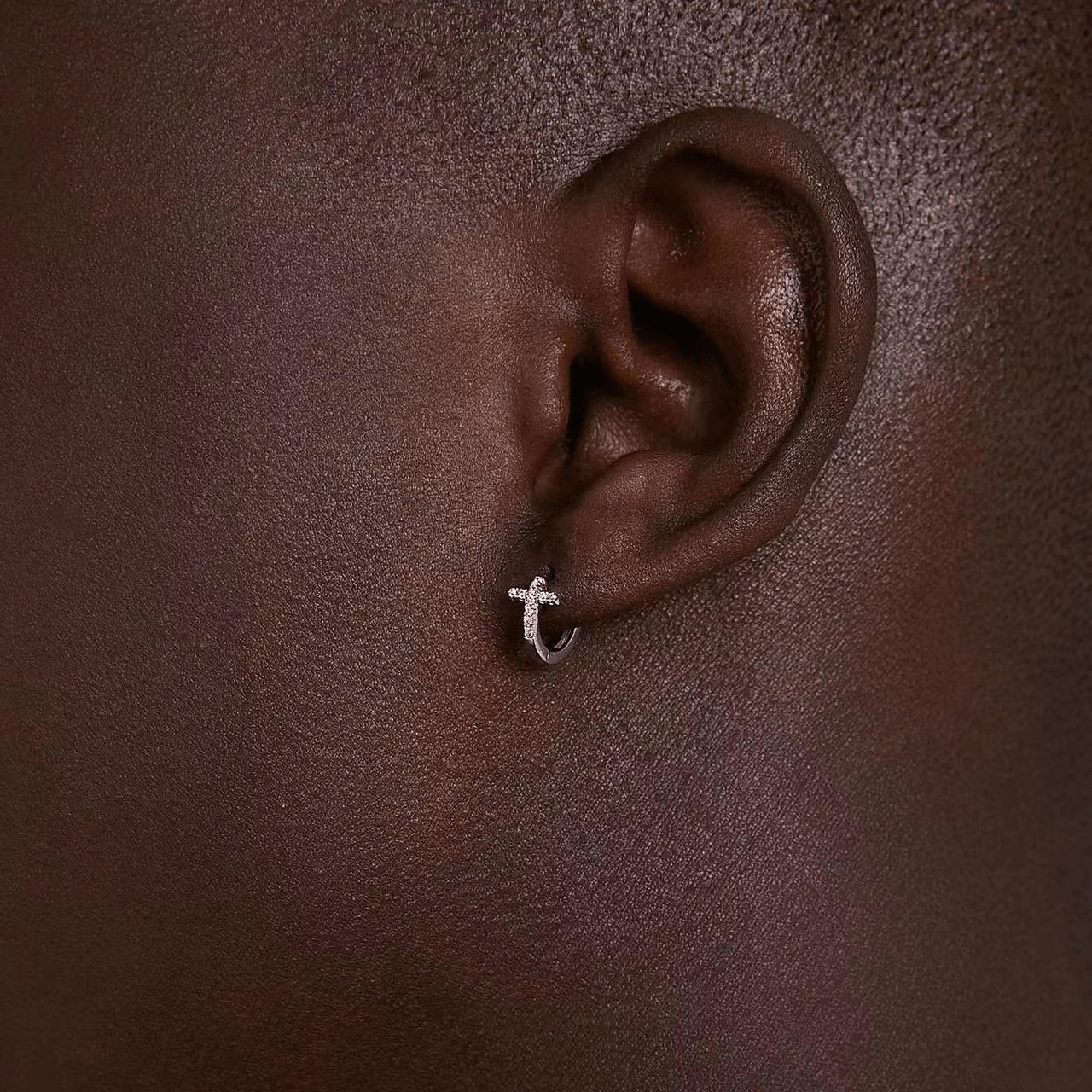 Boucles d'Oreilles Croix Diamant en Argent - Style Luxe et Tendance