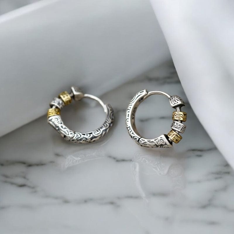 Boucles d'Oreilles Viking  – Anneau gravé avec perles rotatives