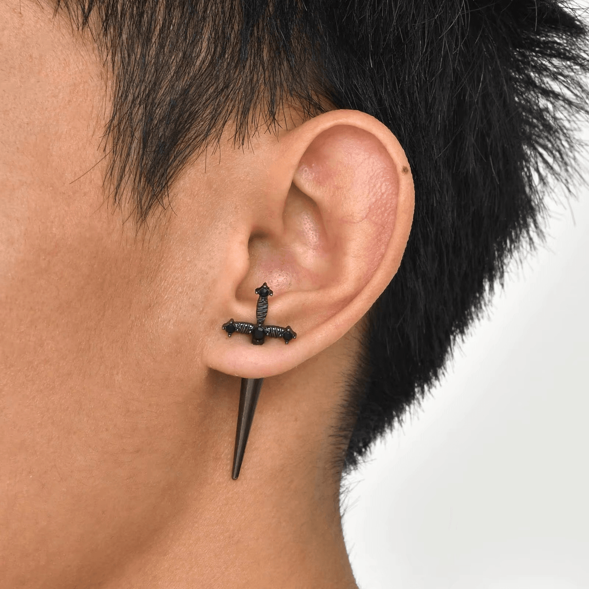 Boucles d'Oreilles Pendantes  – Design Épée Unique