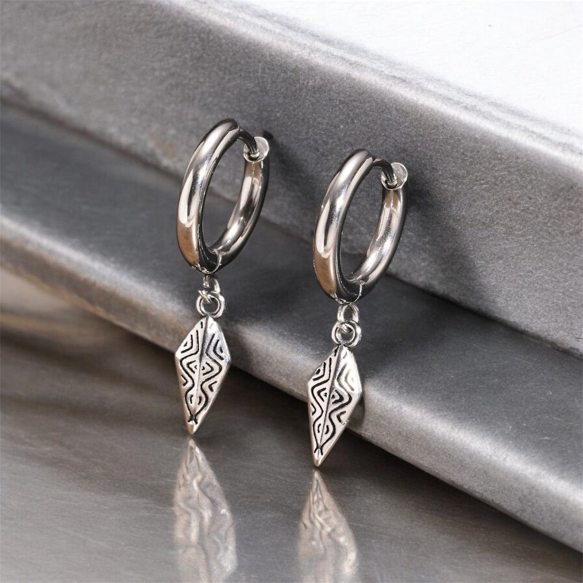 Boucles d’Oreilles Pendantes Argentées - Style Tribal