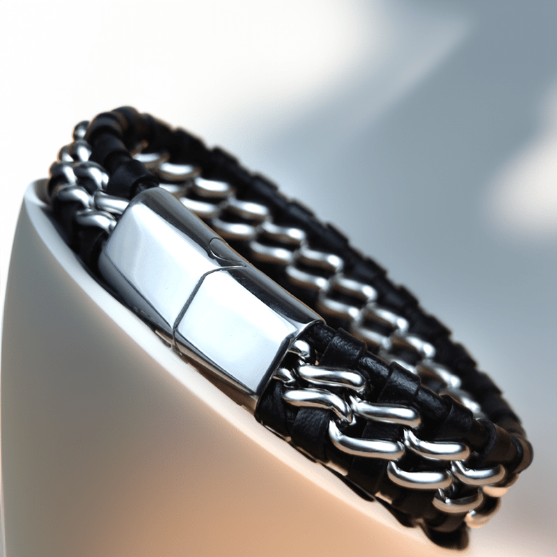 Bracelet en cuir tressé et acier inoxydable