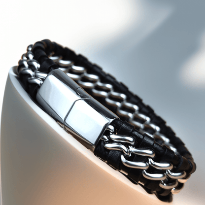 Bracelet en cuir tressé et acier inoxydable