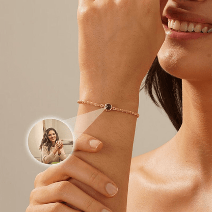 Bracelet Photo Projection