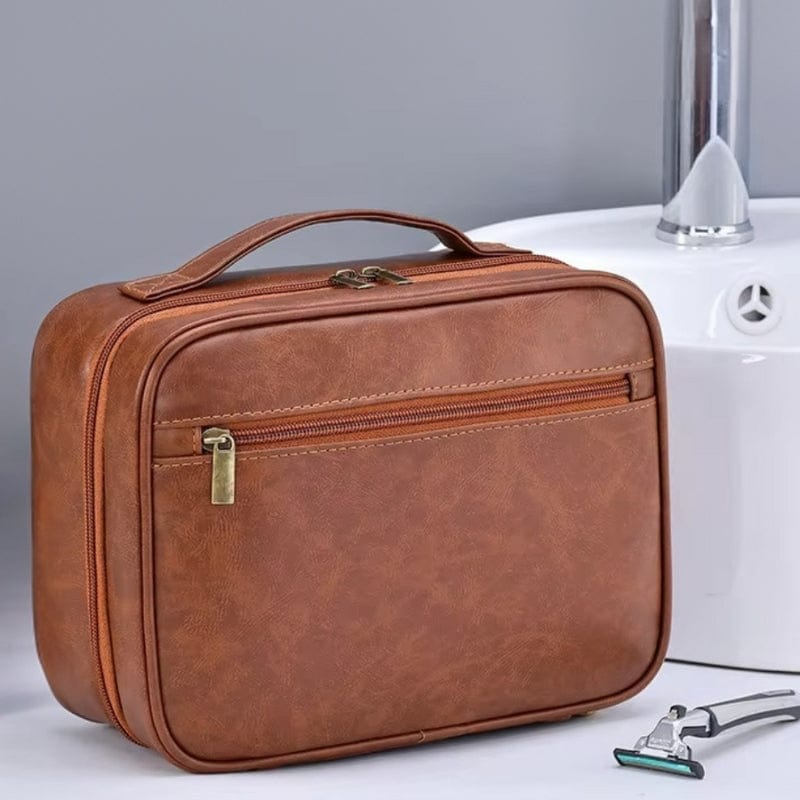 Trousse de toilette homme suspendue en cuir – Organisation et praticité