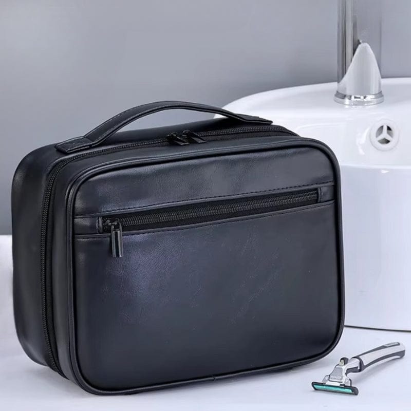 Trousse de toilette homme suspendue en cuir – Organisation et praticité
