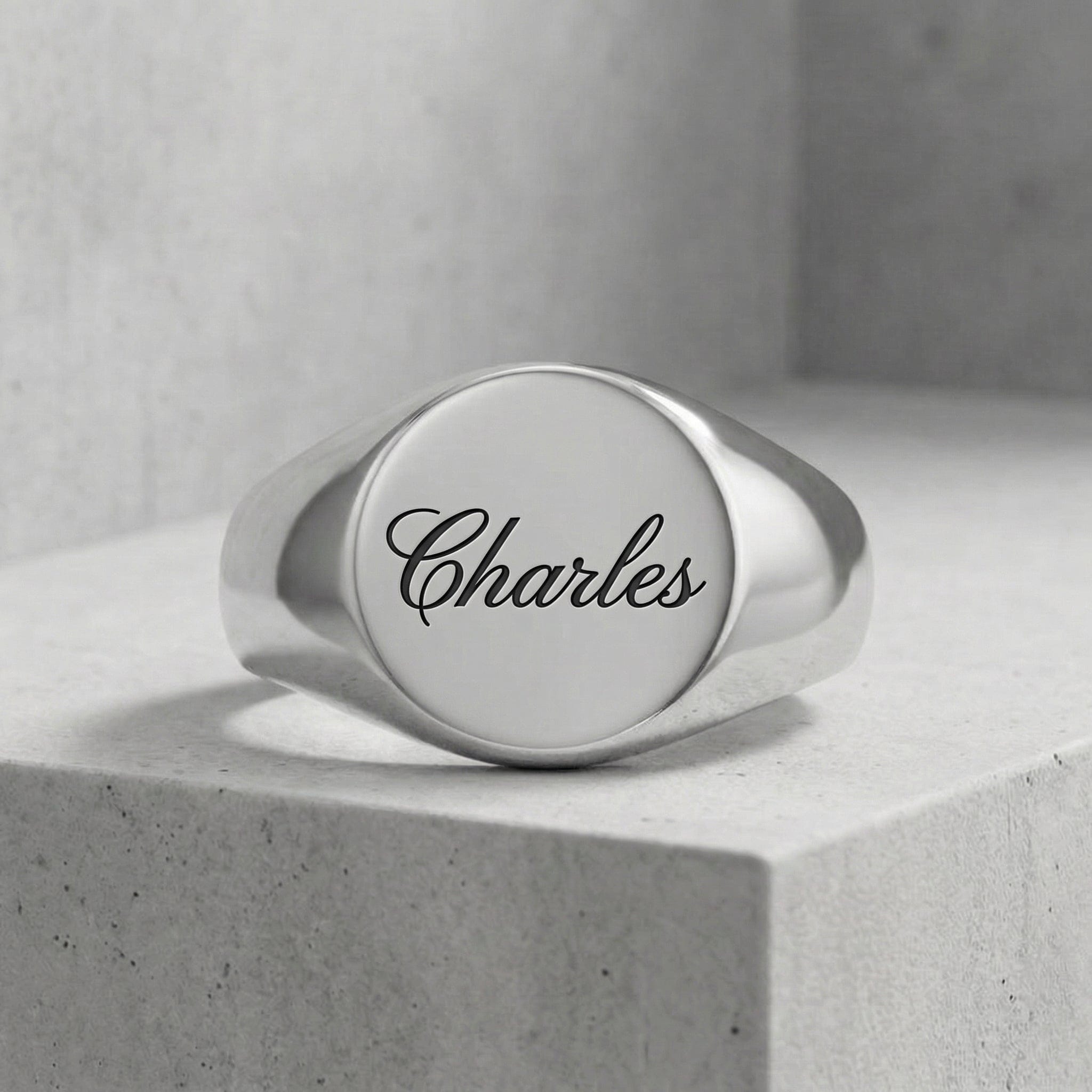 Bague Chevalière Fine Homme Personnalisé Ronde