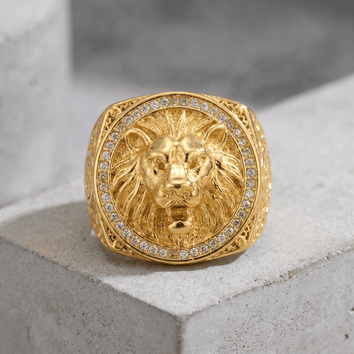 Grosse Chevalière Homme Or Lion Bague