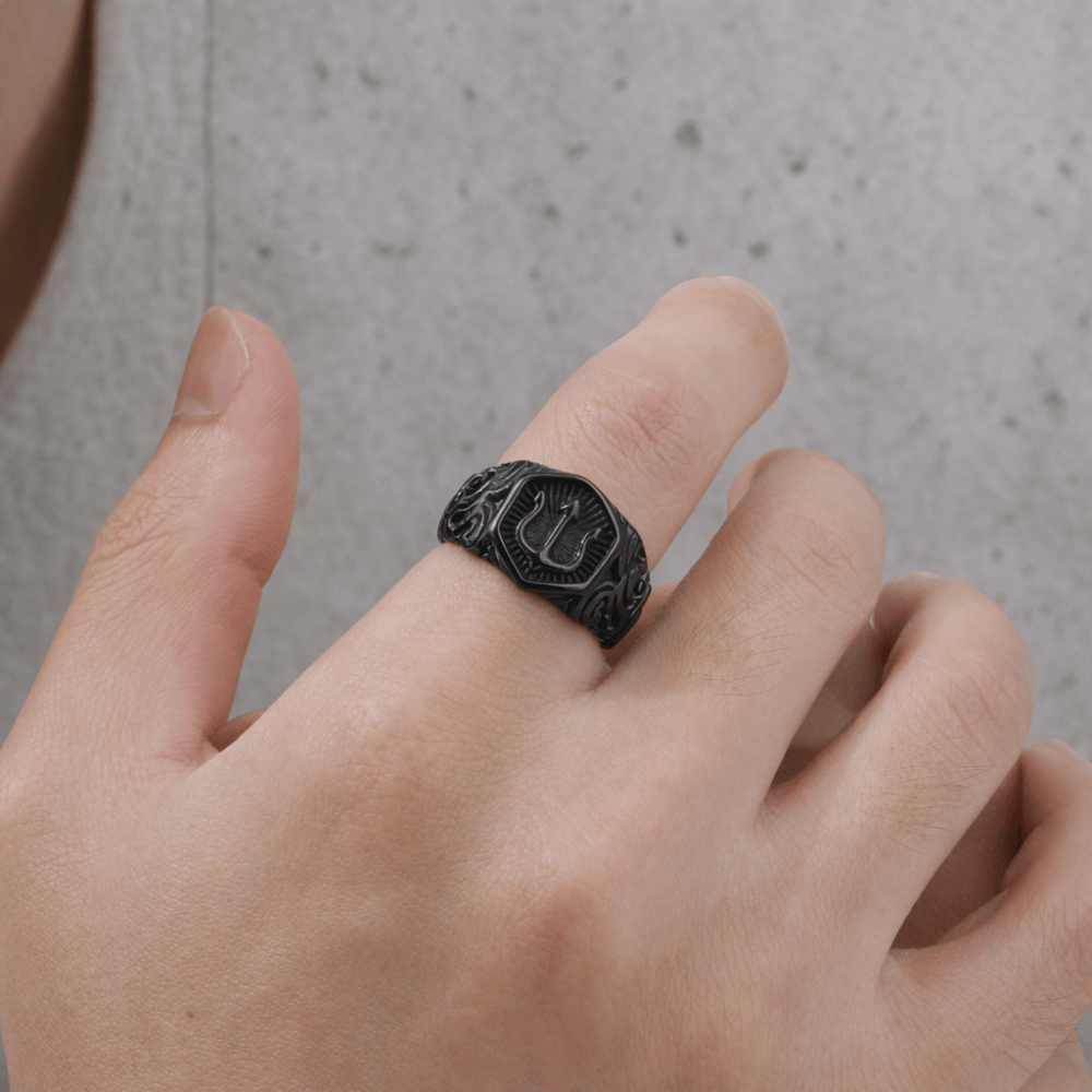 Bague Chevalière Viking Homme Noire