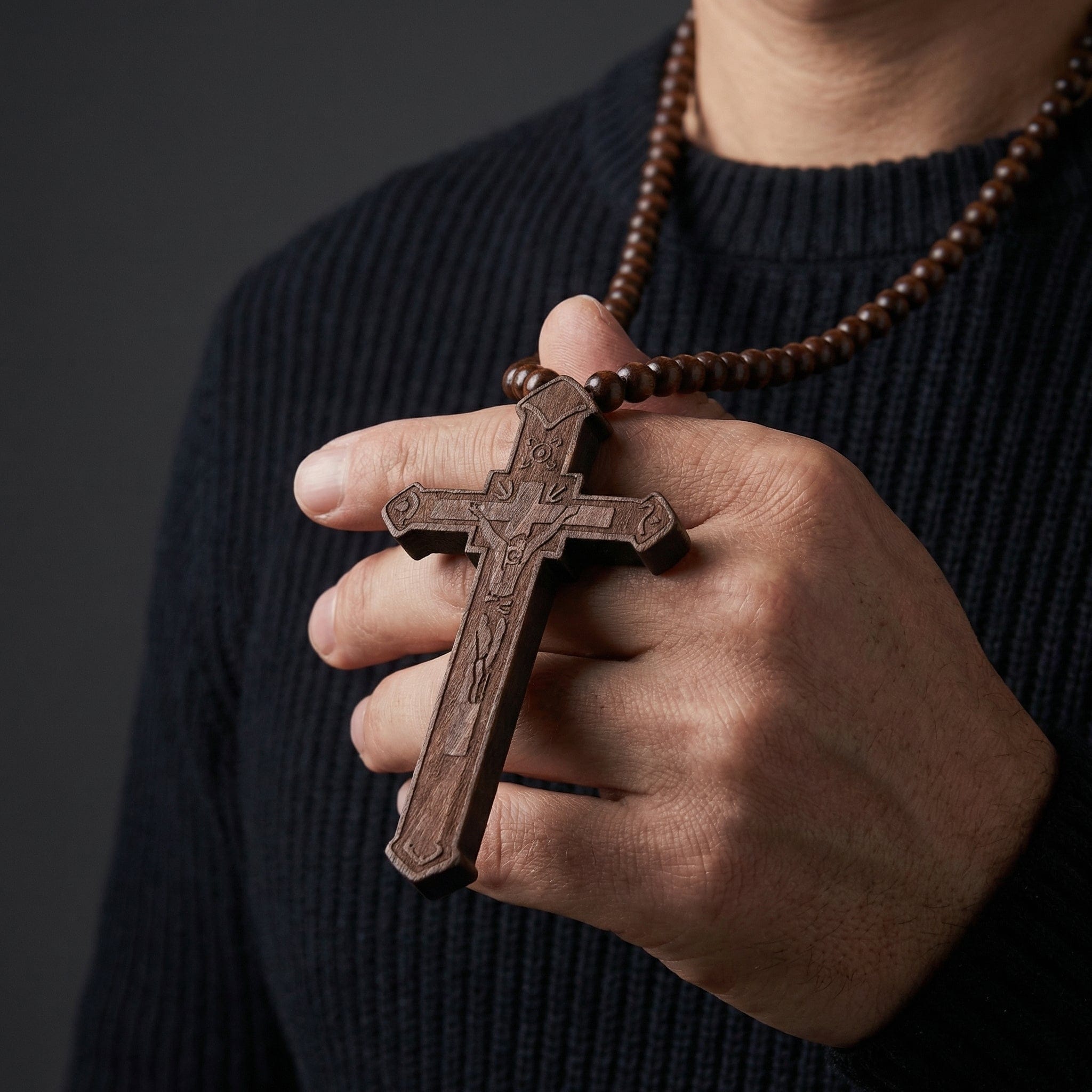 Collier Chapelet Homme Pendentif Croix Bois Sculpté