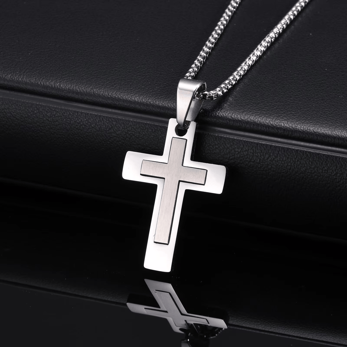 Chaîne et Pendentif Croix Homme Acier