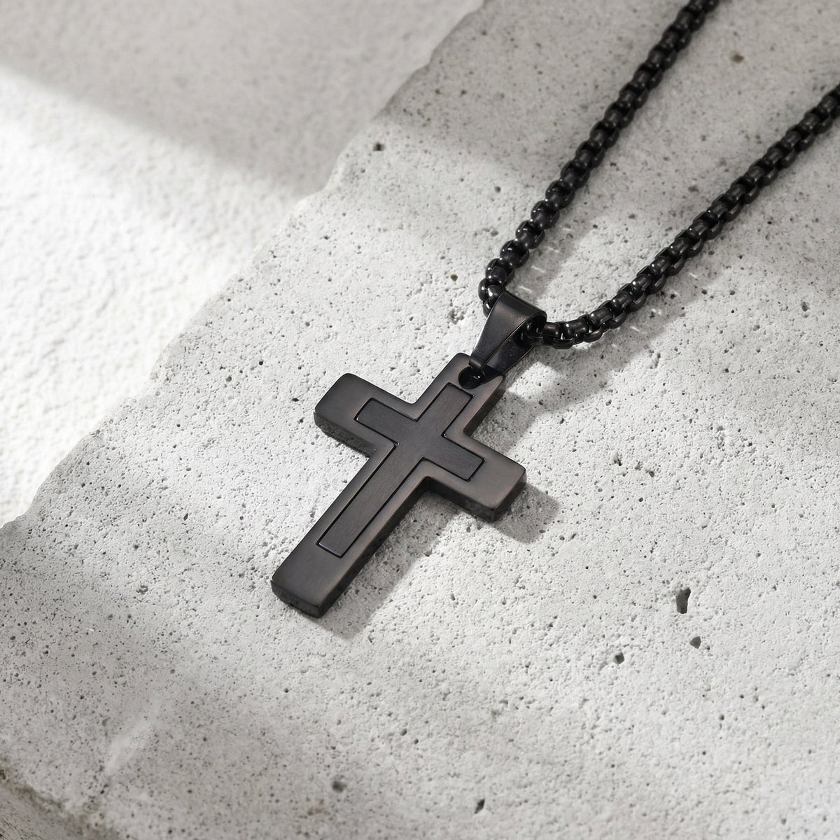 Chaîne et Pendentif Croix Homme Acier