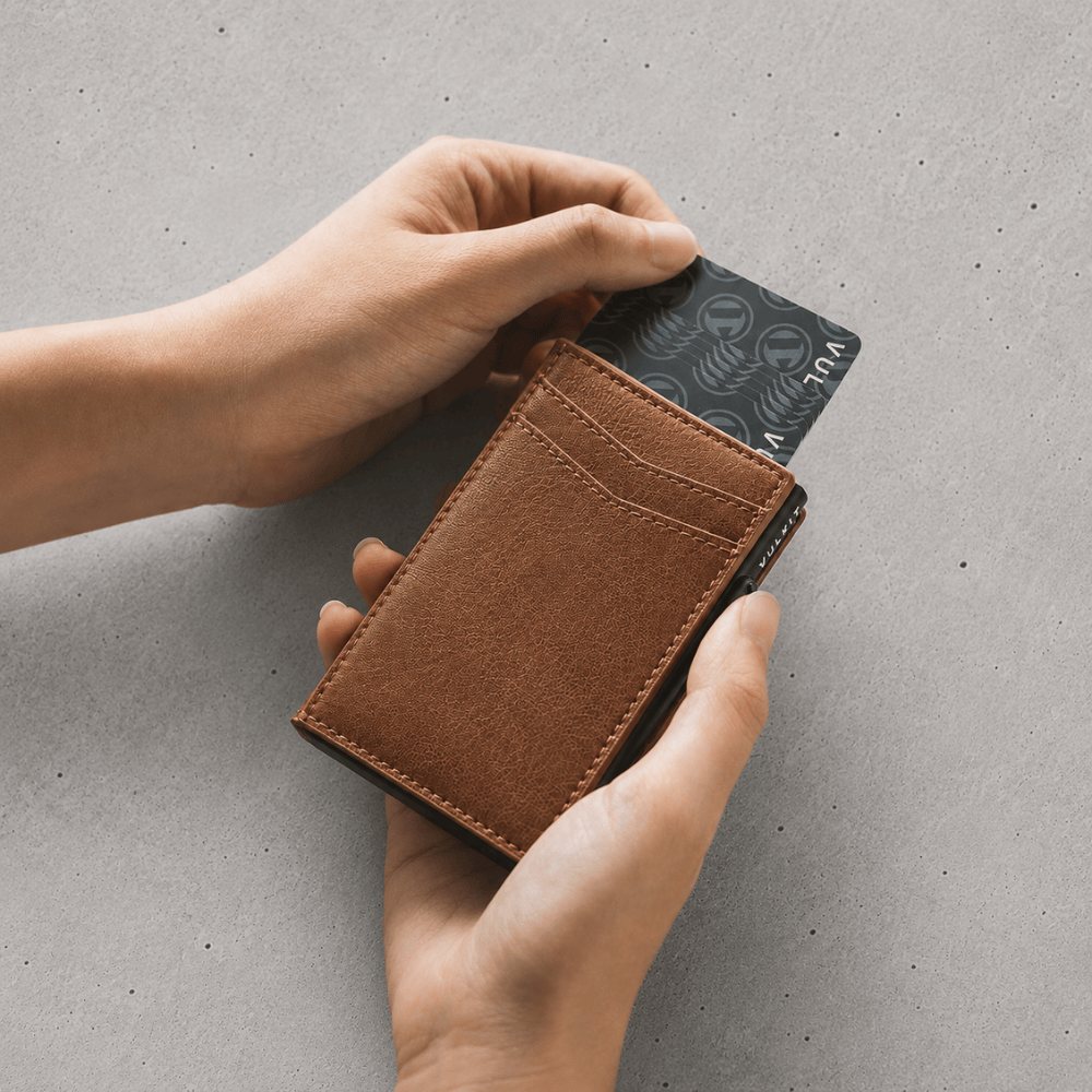 Porte-Cartes Homme RFID Automatique en Aluminium